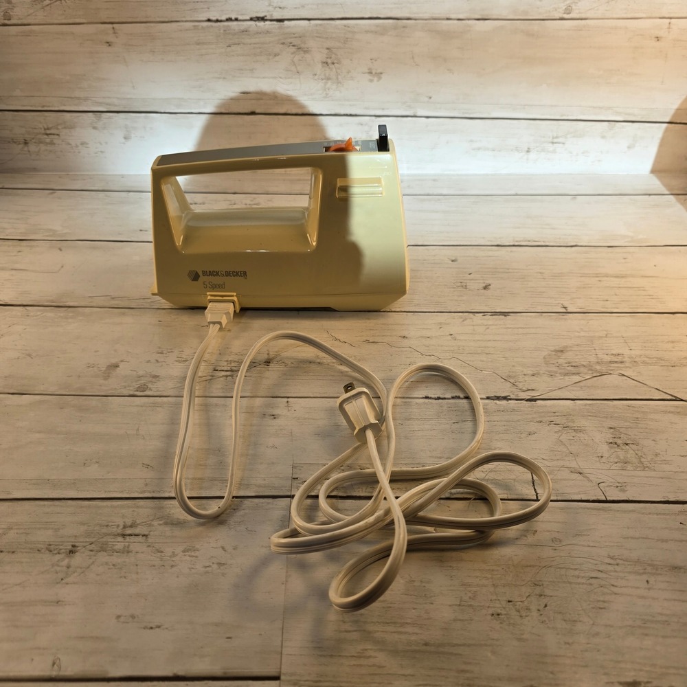 Vintage Black & Decker 5 Speed Hand Mixer Cream Almond M177 Retro Appliance